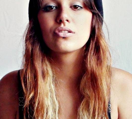 283518_544957935530915_1195944121_n